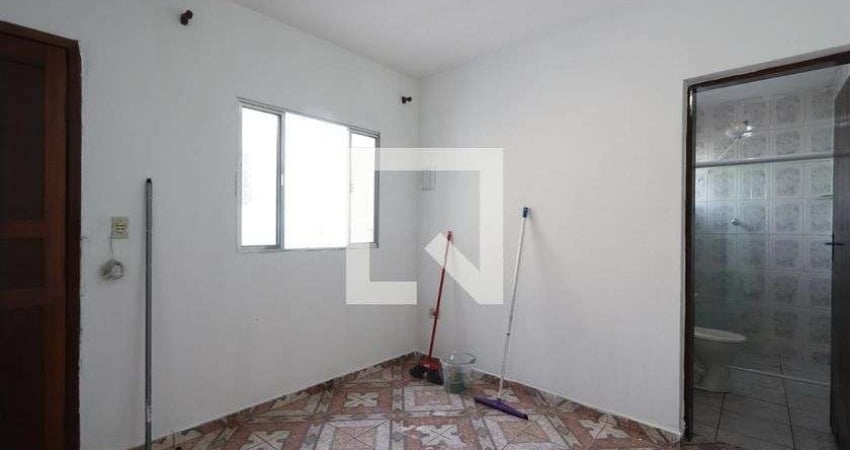 Casa para Aluguel - Sapopemba, 1 Quarto,  50 m² - São Paulo