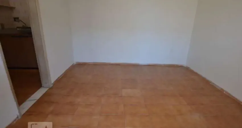 Kitnet / Stúdio para Aluguel - Olaria, 1 Quarto,  30 m² - Rio de Janeiro