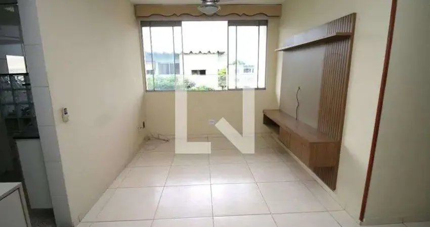 Apartamento para Aluguel - Brás de Pina, 2 Quartos,  54 m² - Rio de Janeiro
