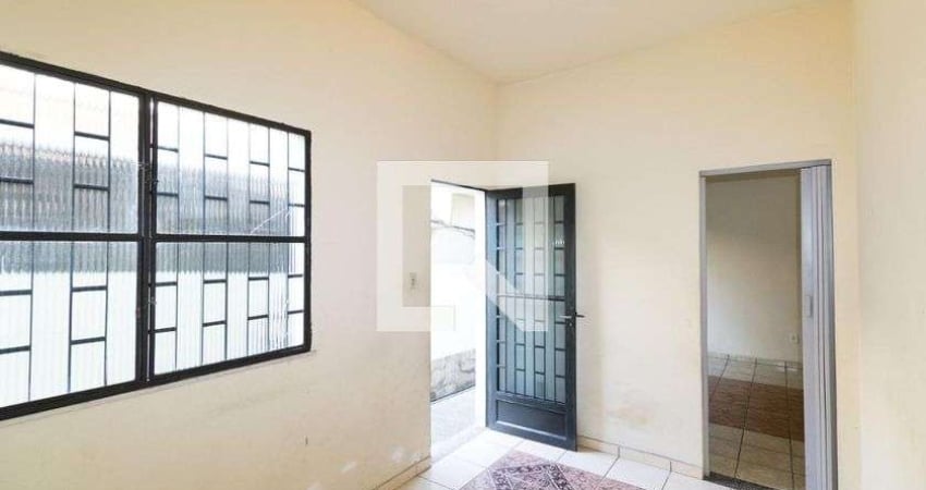 Casa para Aluguel - Campo Grande, 1 Quarto,  55 m² - Rio de Janeiro