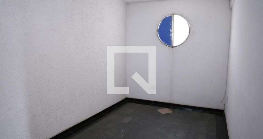 Casa para Aluguel - Jaguara, 2 Quartos,  65 m² - São Paulo