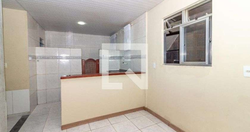 Casa para Aluguel - Vila Valqueire, 1 Quarto,  50 m² - Rio de Janeiro