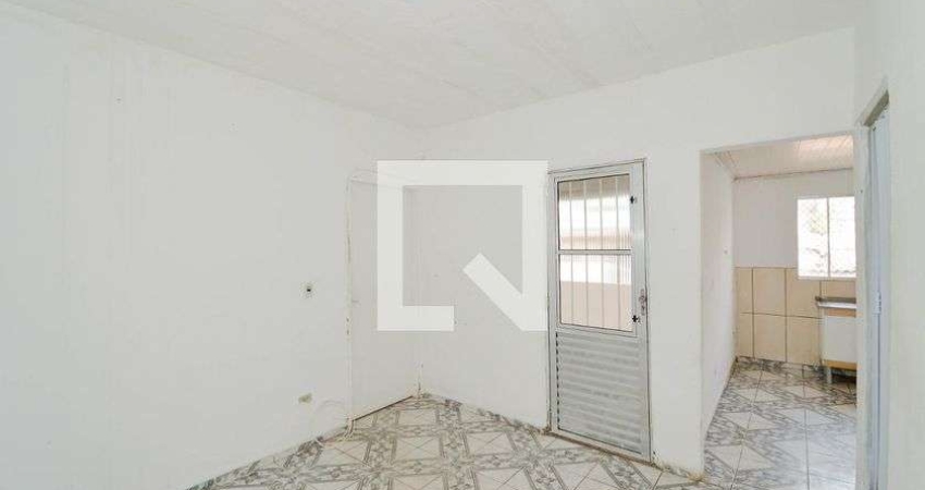 Casa para Aluguel - Vila Augusta, 1 Quarto,  30 m² - Guarulhos