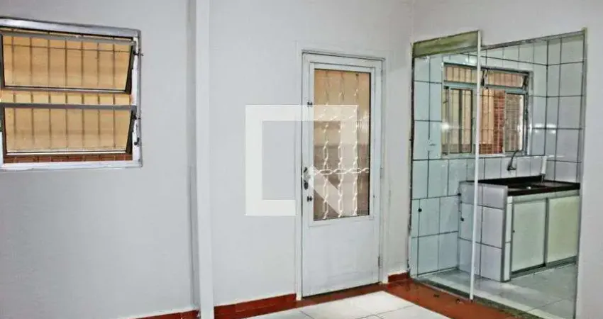 Casa para Aluguel - Itaquera, 1 Quarto,  35 m² - São Paulo