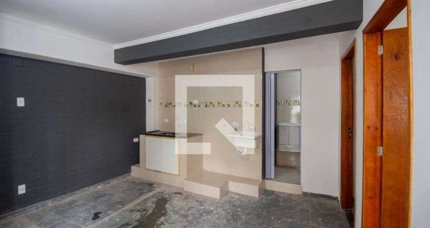 Casa para Aluguel - Jaraguá, 2 Quartos,  45 m² - São Paulo