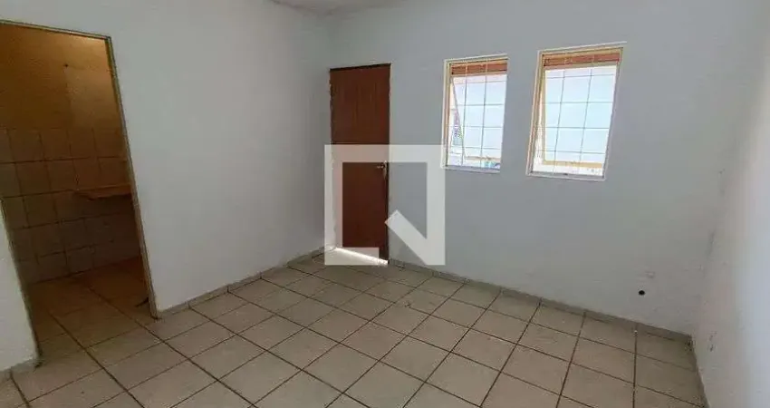 Casa para Aluguel - Parque Vitória Regia, 2 Quartos,  45 m² - Sorocaba