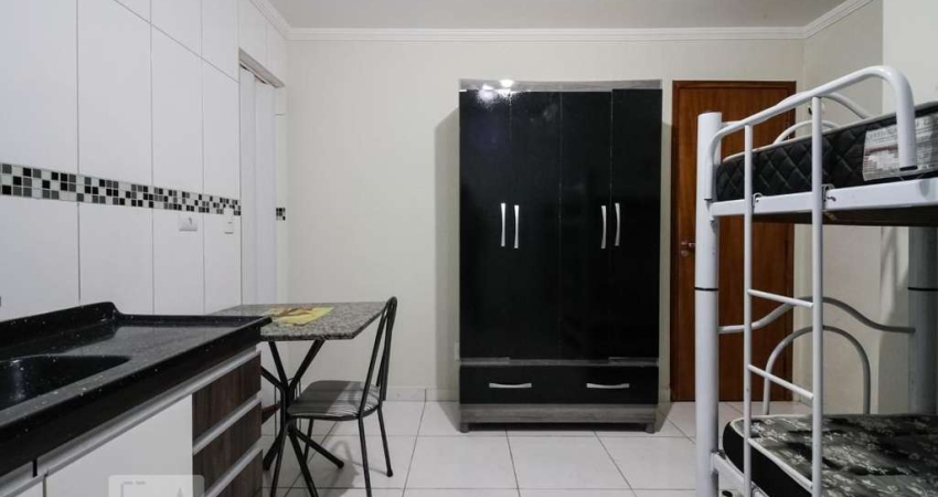 Kitnet / Stúdio para Aluguel - Jardim Éster Yolanda, 1 Quarto,  18 m² - São Paulo