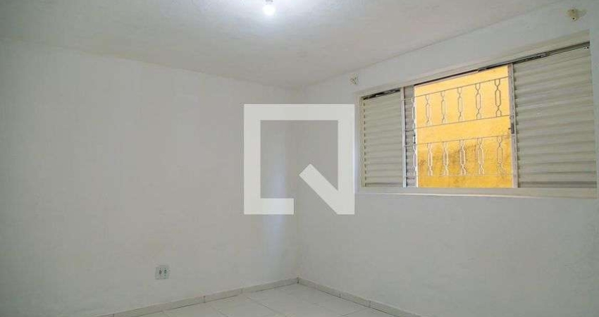 Casa para Aluguel - Jabaquara, 1 Quarto,  30 m² - São Paulo