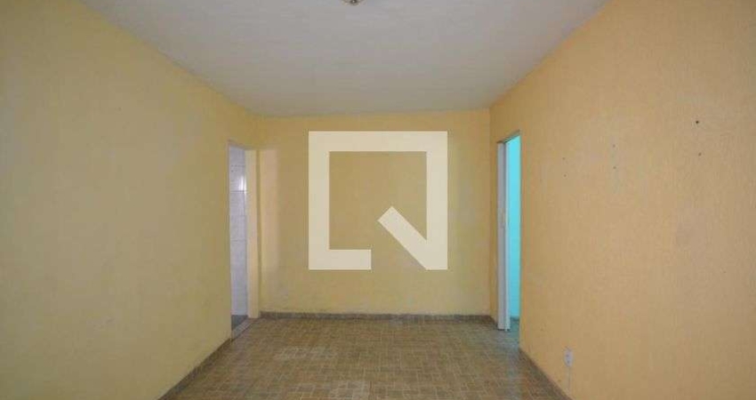Casa para Aluguel - Vila Valqueire, 1 Quarto,  50 m² - Rio de Janeiro