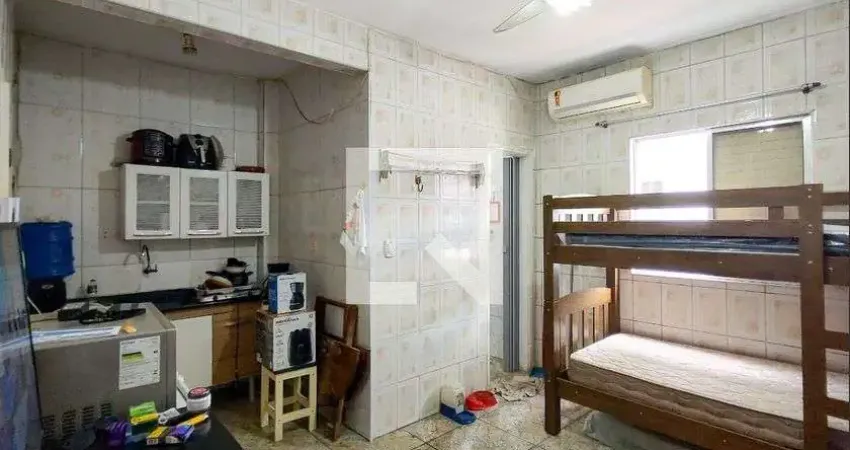 Casa para Aluguel - Cidade Ocian, 1 Quarto,  37 m² - Praia Grande