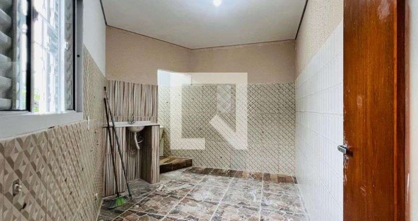 Kitnet / Stúdio para Aluguel - Jardim Adriana, 1 Quarto,  24 m² - Guarulhos