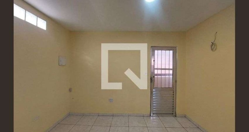 Casa para Aluguel - Rio Bonito, 1 Quarto,  50 m² - São Paulo
