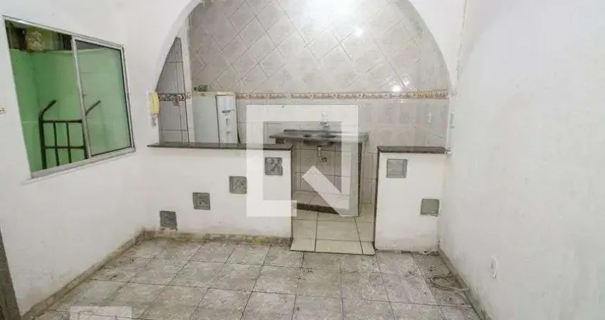 Apartamento para Aluguel - Olaria, 1 Quarto,  50 m² - Rio de Janeiro
