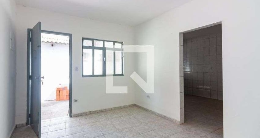 Casa para Aluguel - Umuarama, 2 Quartos,  65 m² - Osasco