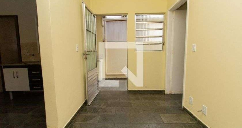 Casa para Aluguel - Ermelino Matarazzo, 1 Quarto,  50 m² - São Paulo