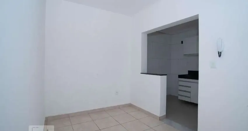 Casa para Aluguel - Rio Branco, 2 Quartos,  53 m² - Belo Horizonte