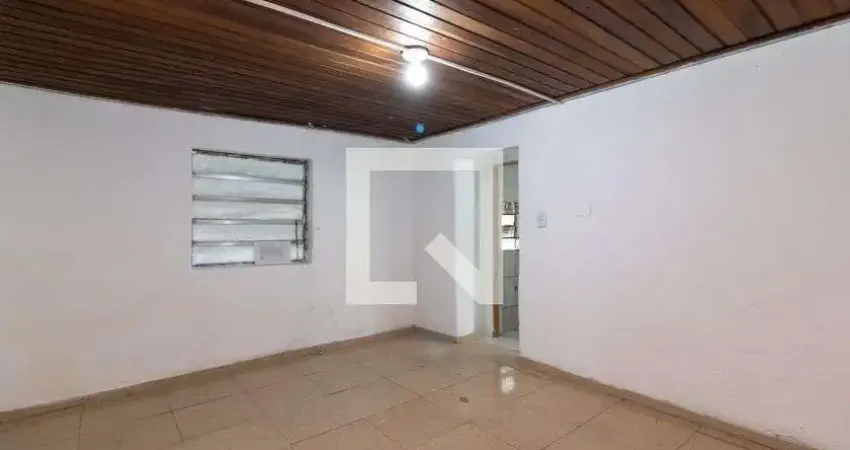 Casa para Aluguel - Água Fria, 1 Quarto,  68 m² - São Paulo