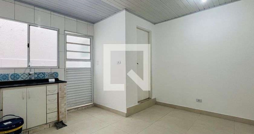 Kitnet / Stúdio para Aluguel - Jardim Presidente Dutra, 1 Quarto,  40 m² - Guarulhos