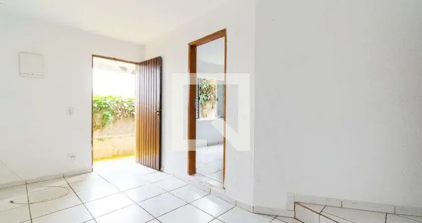 Casa para Aluguel - Jabaquara, 1 Quarto,  30 m² - São Paulo