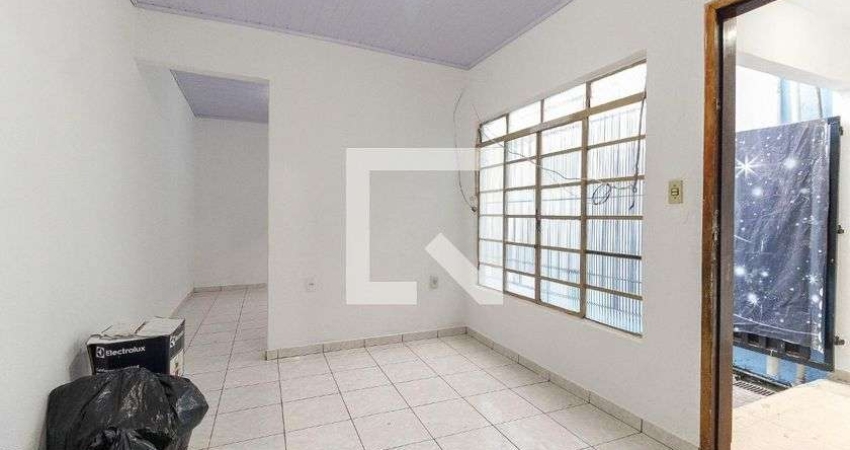 Casa para Aluguel - Vila Jacuí, 1 Quarto,  70 m² - São Paulo