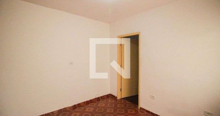 Casa para Aluguel - Itaquera, 1 Quarto,  62 m² - São Paulo