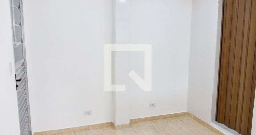 Casa para Aluguel - Santa Maria, 1 Quarto,  54 m² - Osasco