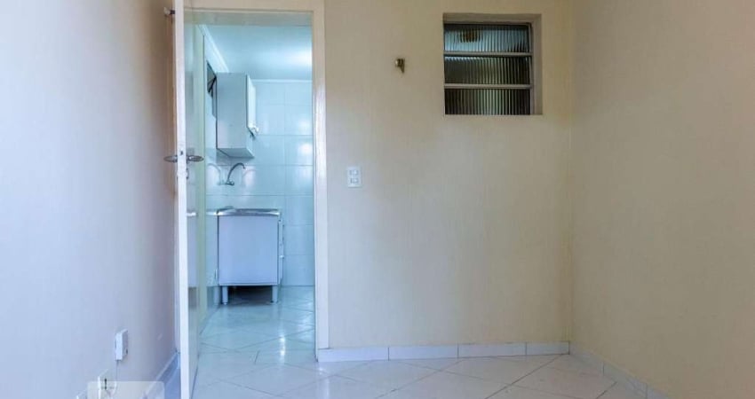 Casa para Aluguel - Cambuci, 1 Quarto,  23 m² - São Paulo