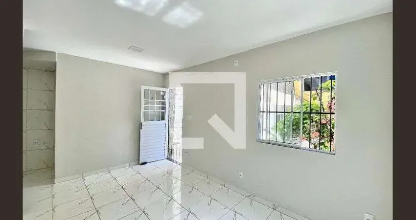 Casa para Aluguel - Brotas, 1 Quarto,  42 m² - Salvador