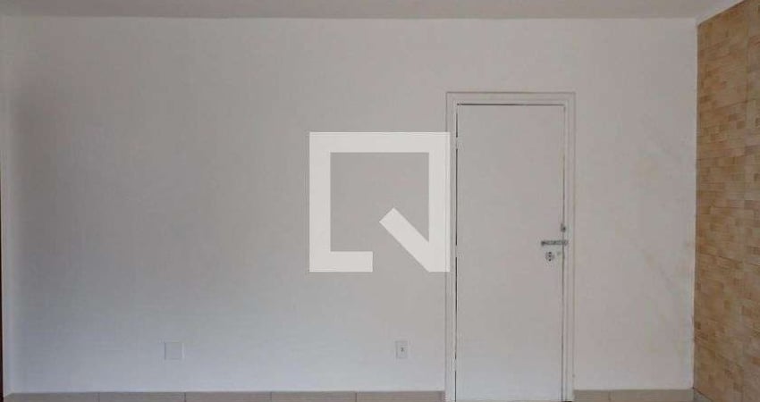 Kitnet / Stúdio para Aluguel - Cavalhada, 1 Quarto,  27 m² - Porto Alegre