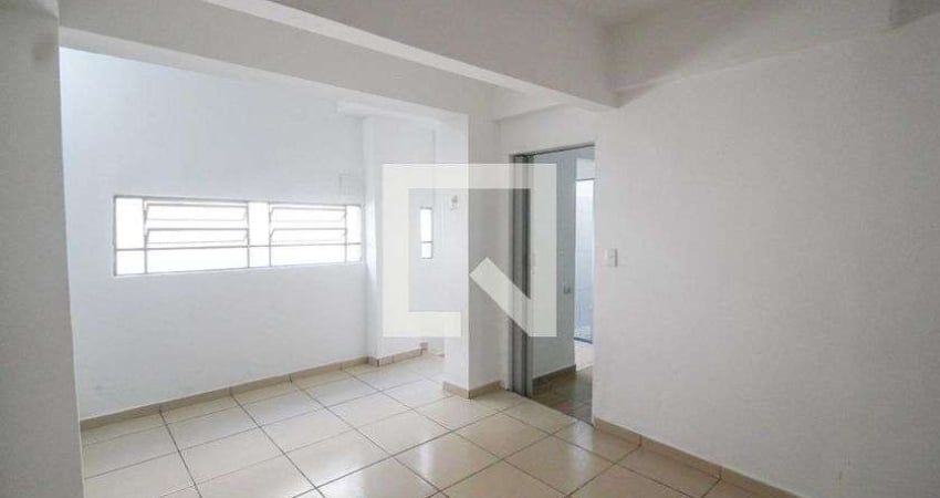 Casa para Aluguel - Vila Amália, 1 Quarto,  70 m² - São Paulo