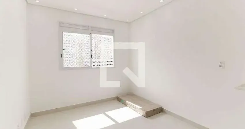 Apartamento para Aluguel - José Bonifácio, 2 Quartos,  32 m² - São Paulo