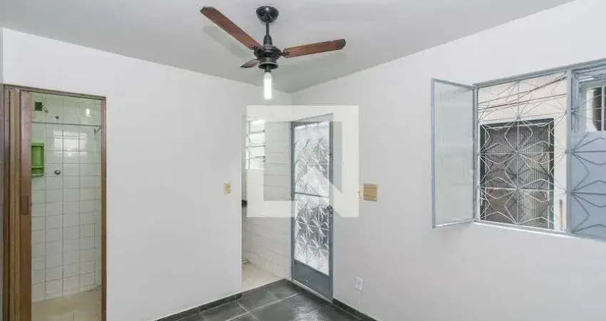 Kitnet / Stúdio para Aluguel - Irajá, 1 Quarto,  12 m² - Rio de Janeiro