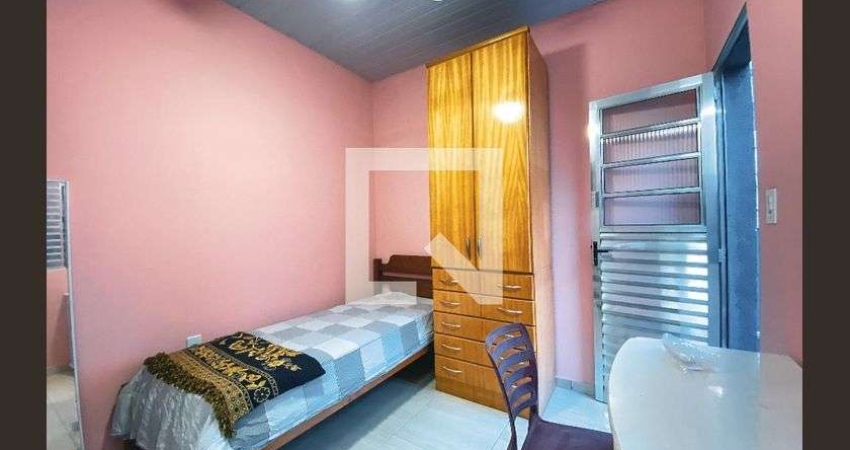 Kitnet / Stúdio para Aluguel - Jardim Éster Yolanda, 1 Quarto,  19 m² - São Paulo