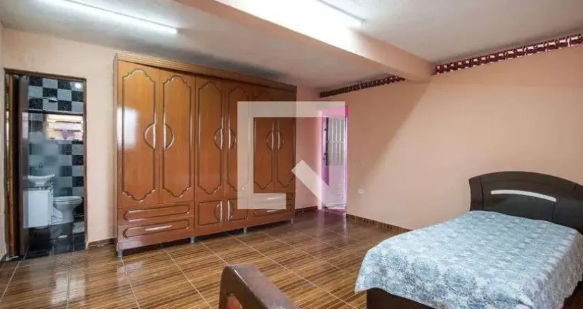 Casa para Aluguel - Santa Maria, 1 Quarto,  60 m² - Osasco