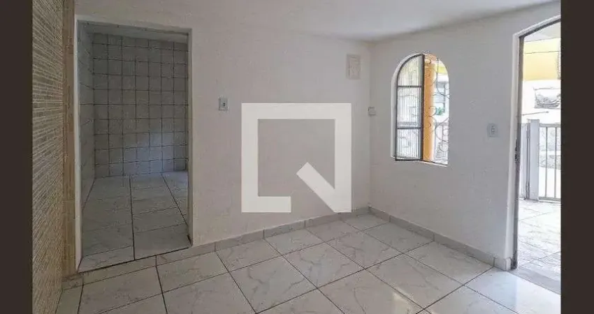 Casa para Aluguel - Jardim Santo Elias, 1 Quarto,  30 m² - São Paulo