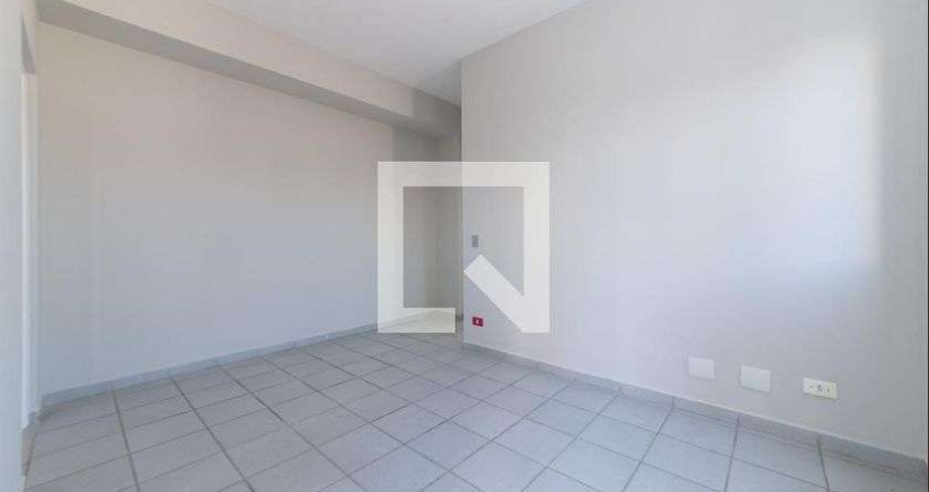 Casa para Aluguel - Bosque da Saúde, 1 Quarto,  37 m² - São Paulo