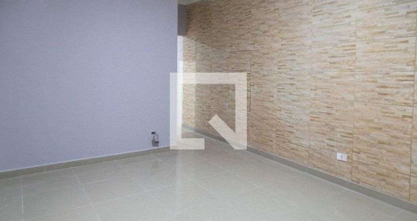 Casa para Aluguel - Vila Rio de Janeiro, 1 Quarto,  50 m² - Guarulhos
