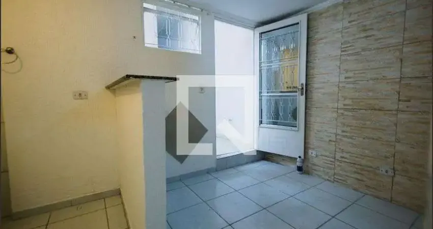 Casa para Aluguel - Ipiranga, 1 Quarto,  31 m² - São Paulo
