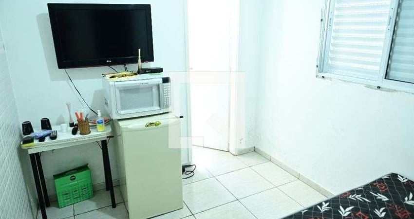 Kitnet / Stúdio para Aluguel - Vila Tupi, 1 Quarto,  19 m² - Praia Grande