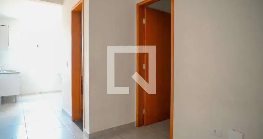 Apartamento para Aluguel - Parque Bristol, 2 Quartos,  40 m² - São Paulo