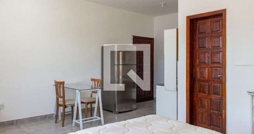 Kitnet / Stúdio para Aluguel - Cavalhada, 1 Quarto,  58 m² - Porto Alegre