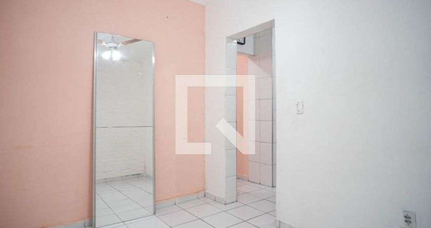Casa para Aluguel - Vila Dalila, 2 Quartos,  55 m² - São Paulo