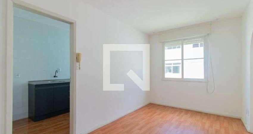 Apartamento para Aluguel - Cavalhada, 3 Quartos,  70 m² - Porto Alegre