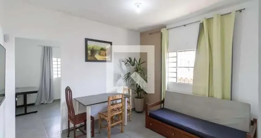 Casa para Aluguel - Floramar, 1 Quarto,  35 m² - Belo Horizonte