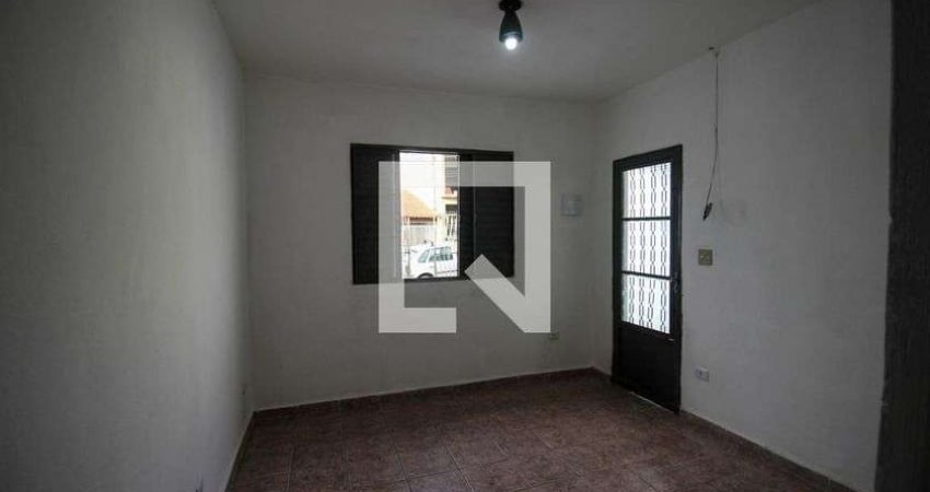 Casa para Aluguel - Parque das Laranjeiras, 2 Quartos,  125 m² - Sorocaba