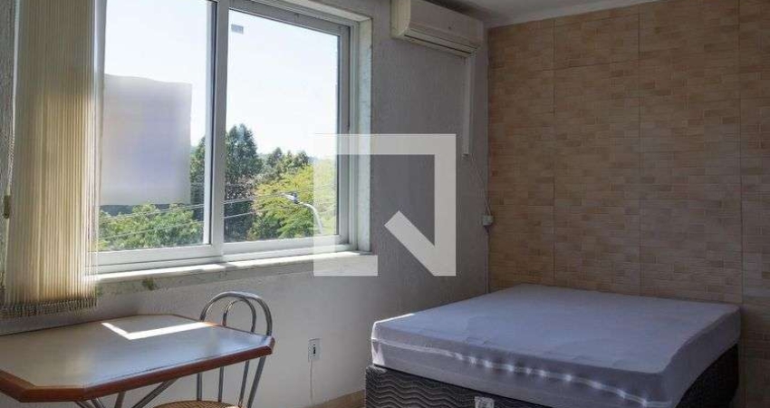 Kitnet / Stúdio para Aluguel - Cavalhada, 1 Quarto,  60 m² - Porto Alegre
