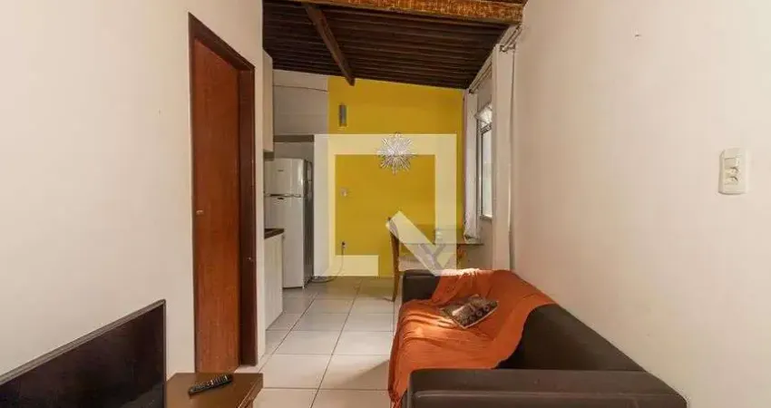 Casa para Aluguel - Brotas, 1 Quarto,  40 m² - Salvador