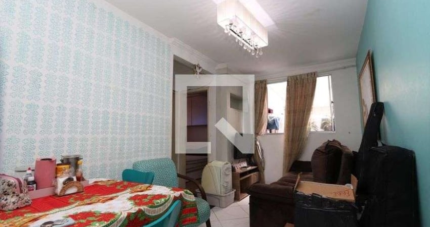 Apartamento para Aluguel - Jardim Santa Teresinha, 3 Quartos,  55 m² - São Paulo