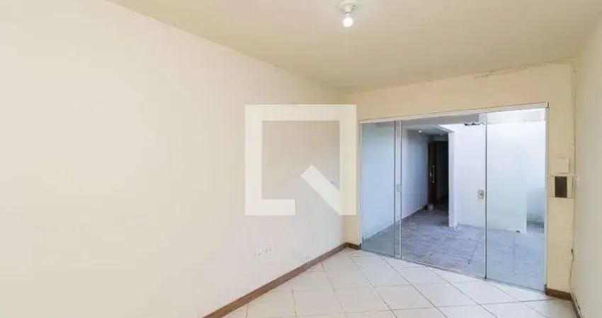 Cobertura para Aluguel - Penha, 2 Quartos,  50 m² - Rio de Janeiro