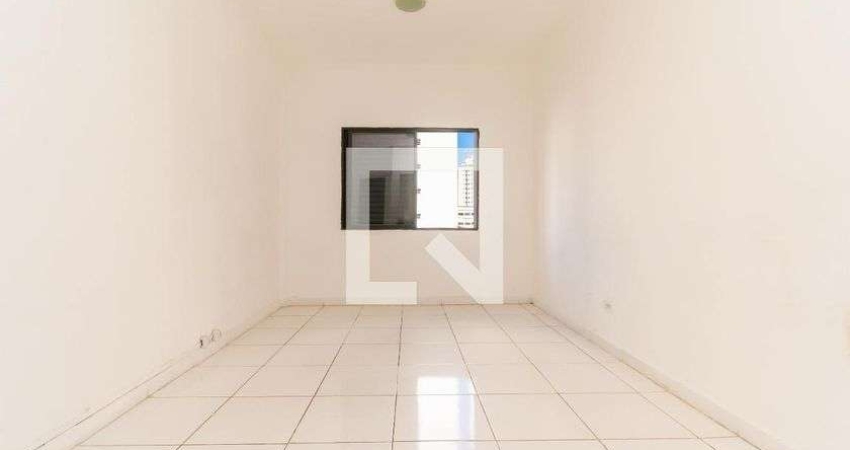 Kitnet / Stúdio para Aluguel - Liberdade, 1 Quarto,  25 m² - São Paulo